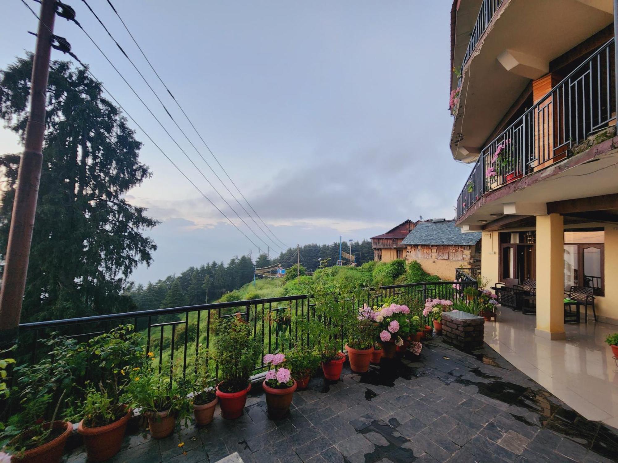 Forest Vibes Kalatop-Rooms And Restaurant Dalhousie Exterior photo